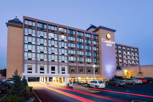 Comfort Inn & Suites Event Center image 1