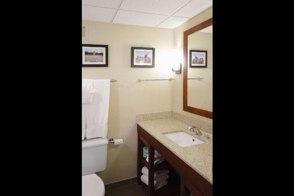 Comfort Inn & Suites Event Center image 16