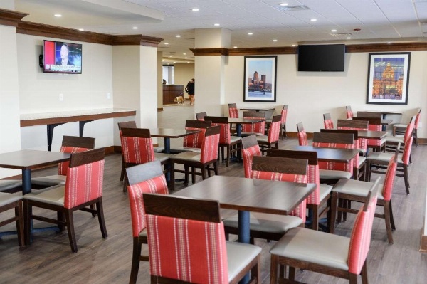 Comfort Inn & Suites Event Center image 22