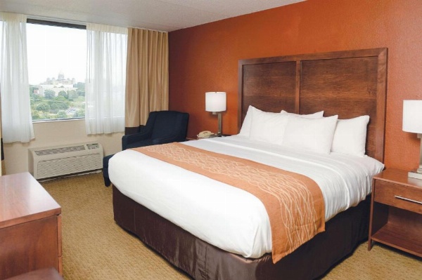 Comfort Inn & Suites Event Center image 9